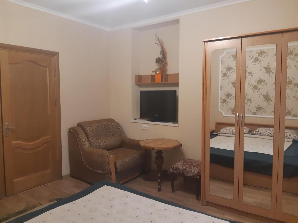 Celebrity Villa Kamianets Podilskyi Bagian luar foto