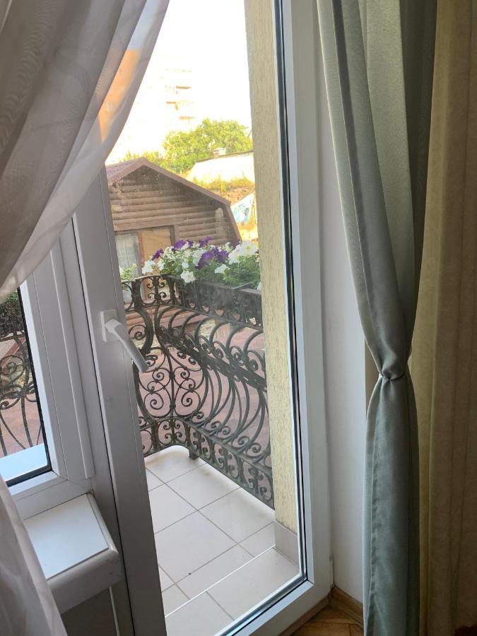 Celebrity Villa Kamianets Podilskyi Bagian luar foto