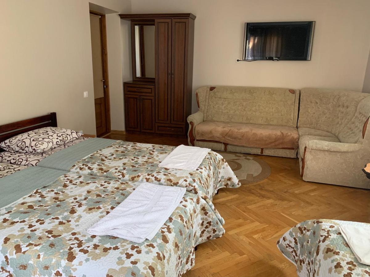 Celebrity Villa Kamianets Podilskyi Bagian luar foto