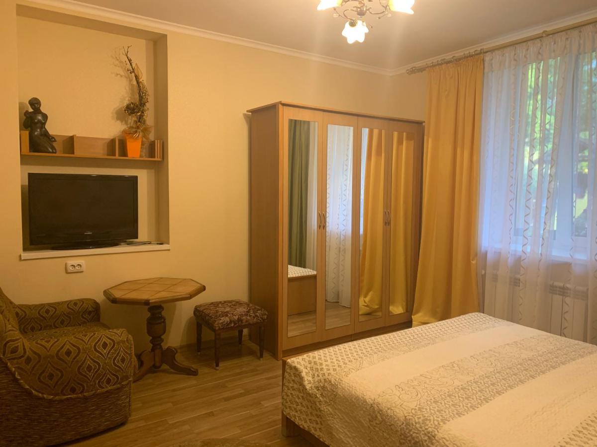 Celebrity Villa Kamianets Podilskyi Bagian luar foto