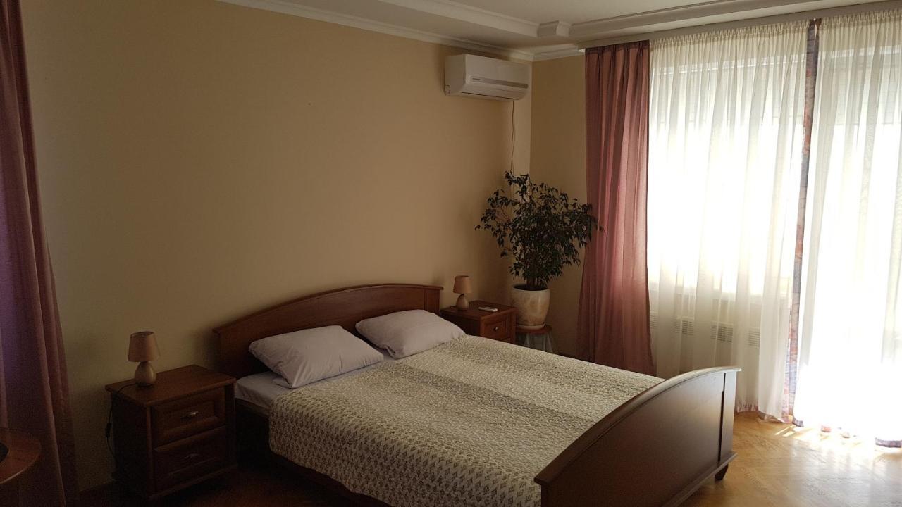 Celebrity Villa Kamianets Podilskyi Bagian luar foto
