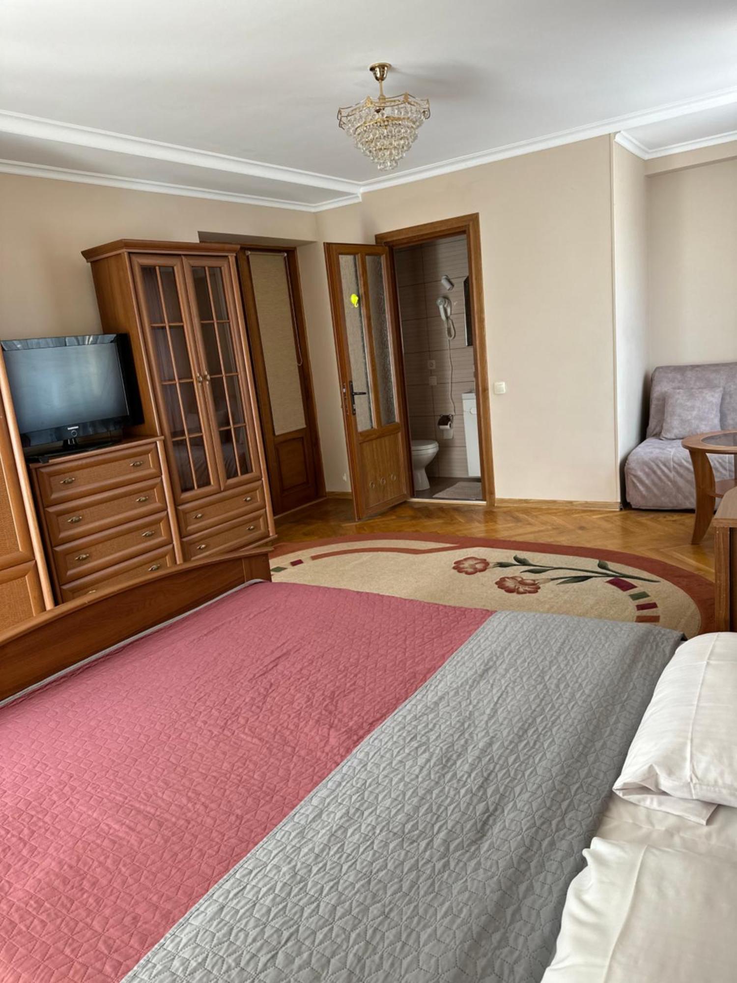Celebrity Villa Kamianets Podilskyi Bagian luar foto