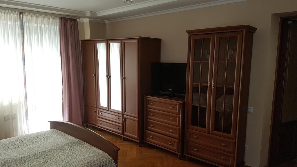 Celebrity Villa Kamianets Podilskyi Bagian luar foto